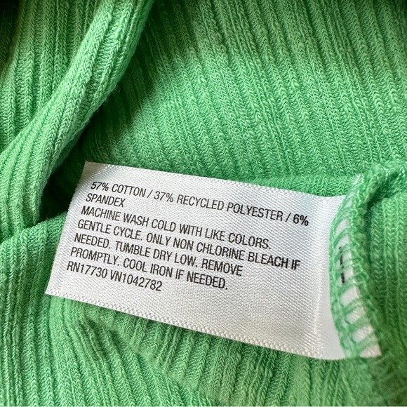 ⭐️ 5 for $25 NWT Universal Thread Green Tank Top Size XS - Picture 5 of 7